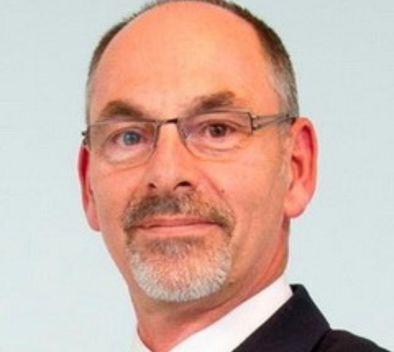 Ian West